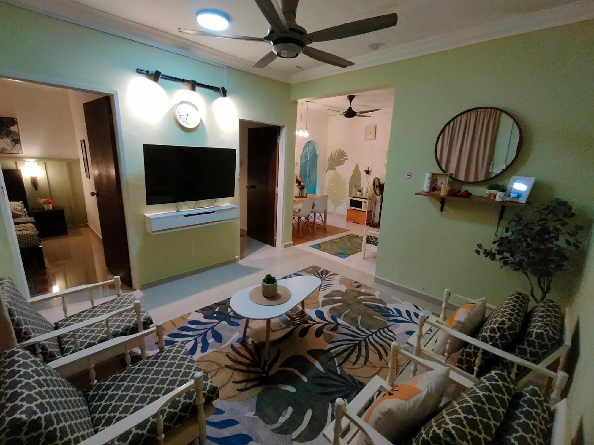Mini Green Homestay Kulai Exteriör bild