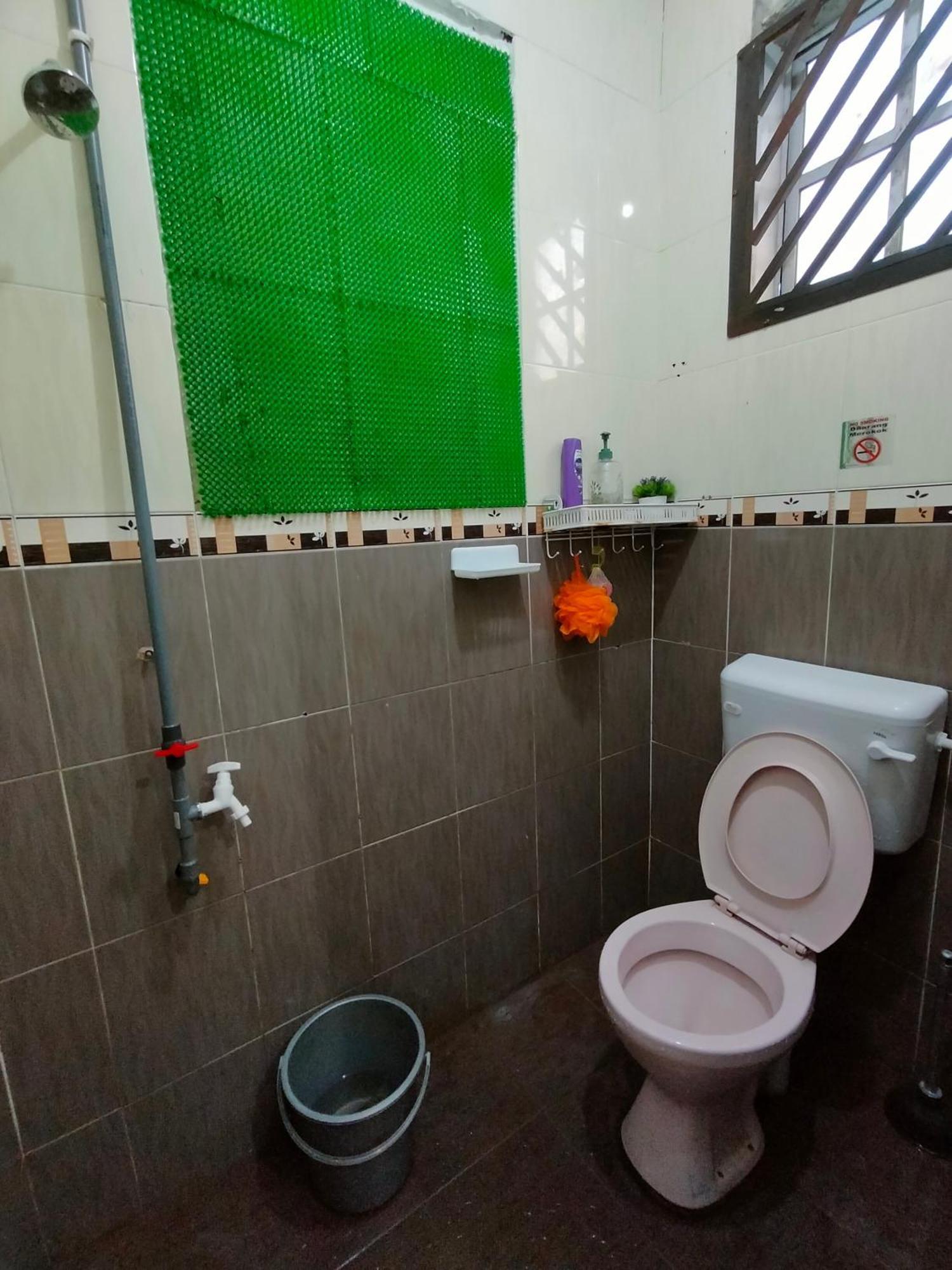 Mini Green Homestay Kulai Exteriör bild